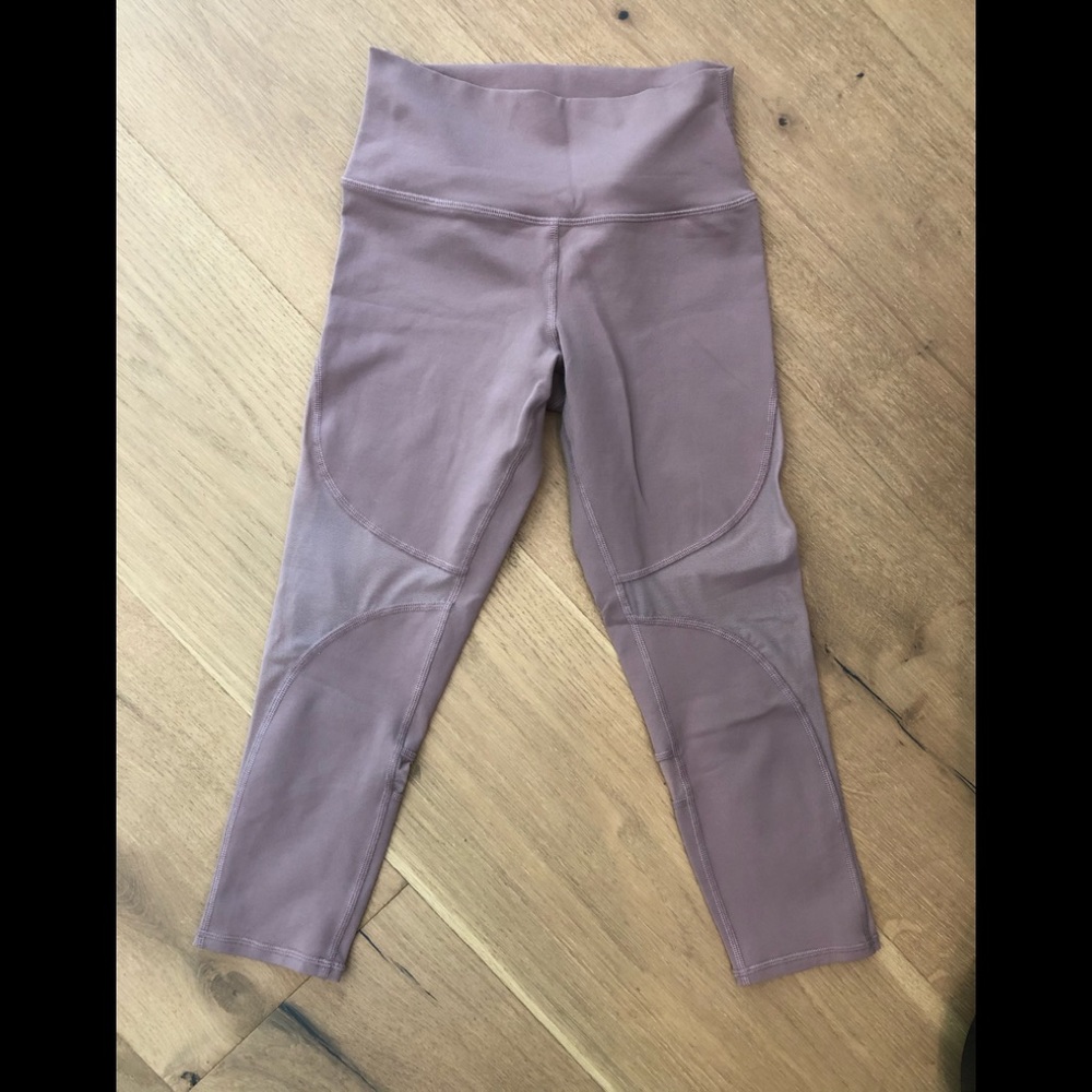 Size S, Alo high-waist leggings, worn once!